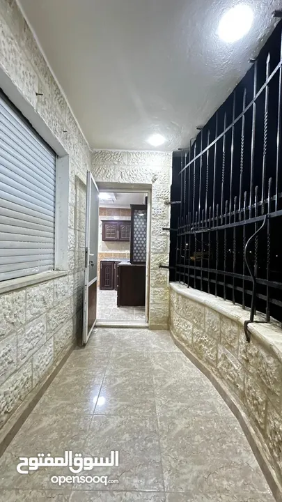 شقة للبيع مع مطبخ راكب الحي الجنوبي منطقة الرابية.                            ..