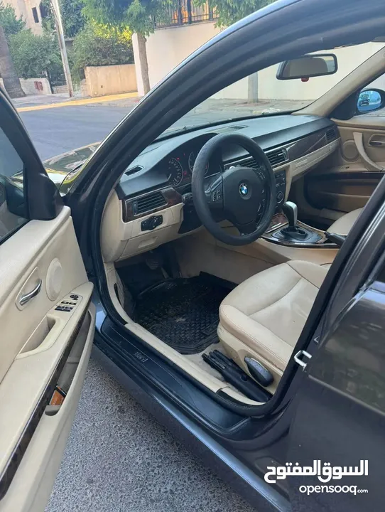 BMW 320i 2008
