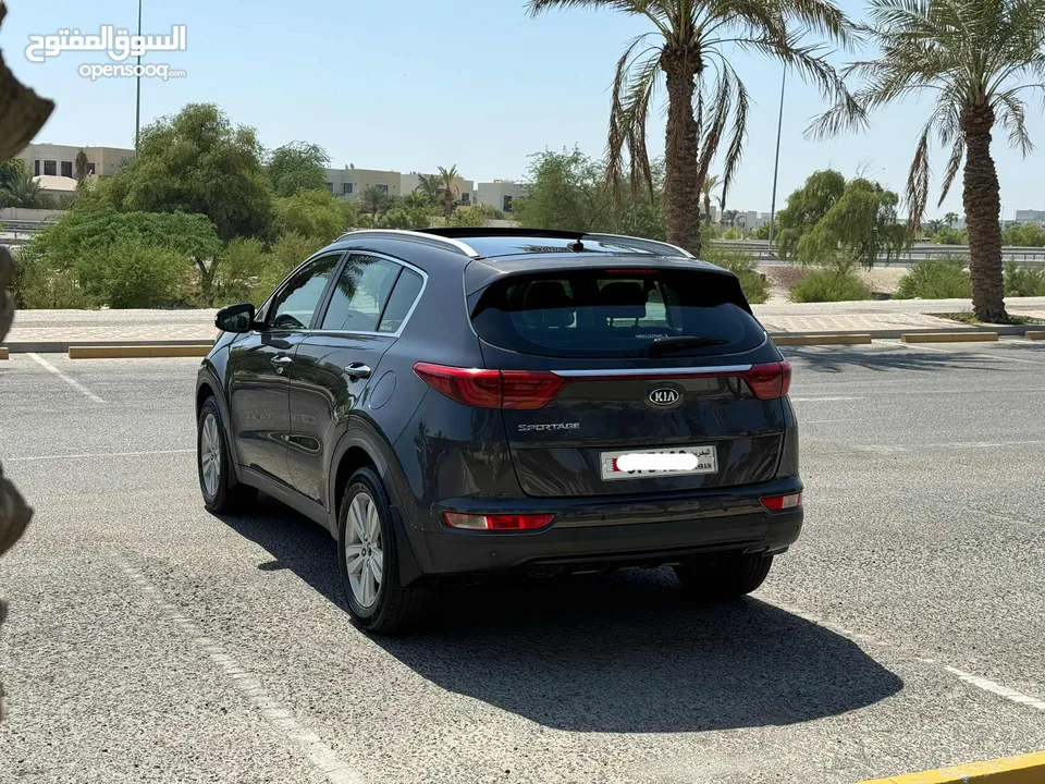 Kia Sportage 2016 (Grey)