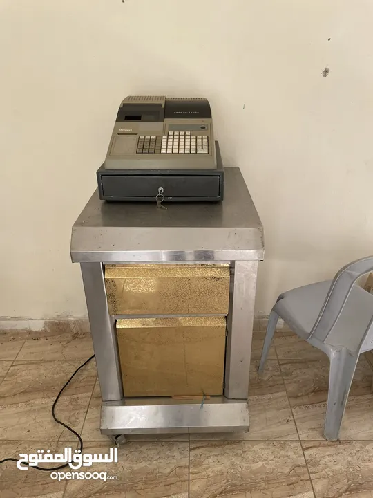 عدة مطعم كاملة مع مستلزماته للبيع