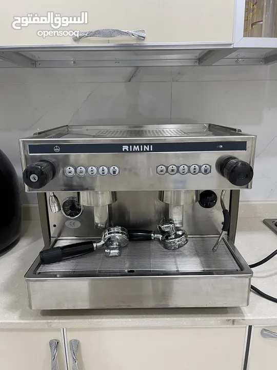 مكينة قهوة إيطالية ماركة ريميني استخدام بسيط جروبين استخلاص ممتاز