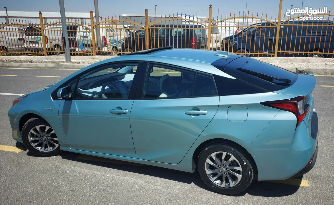تويوتا بريوس 2022 ليمتد أعلى صنف فحص كامل TOYOTA PRIUS LIMITED FULLY LOODED