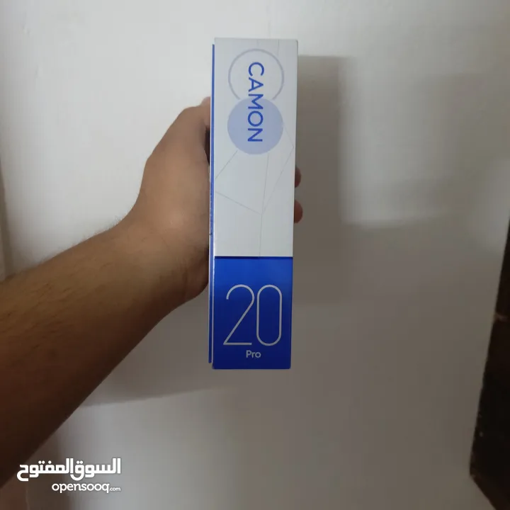 هاتف تكنو كامون 20 برو بحالة الجديد لا يوجد خدوش ولا كسور غير قابل للبدل