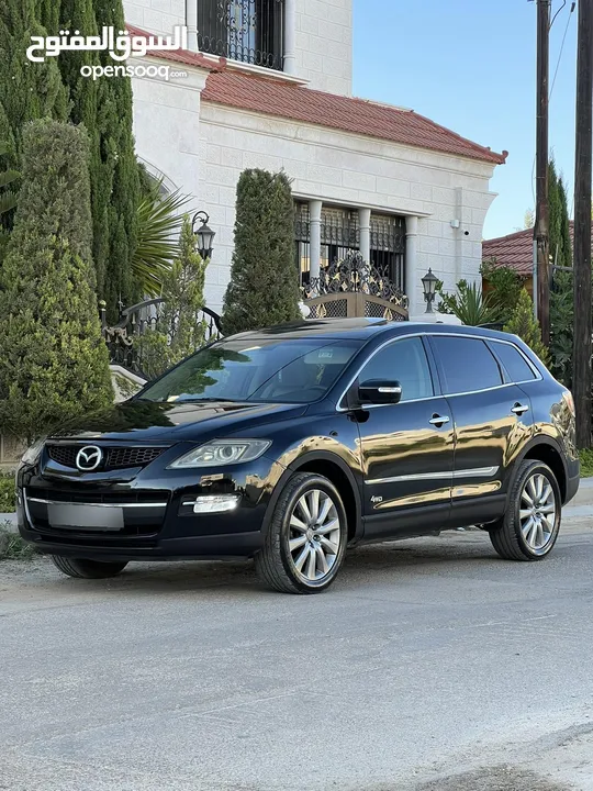 مازدا cx9 بحالة ممتازه بسعر مغري و للبيع المستعجل