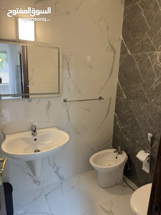 شقة مفروشة للإيجار furnished apartment in abdoun for rent