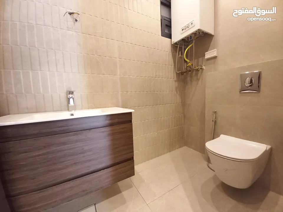 شقة غير مفروشة للإيجار في دير غبار ( Property 38896 ) سنوي فقط