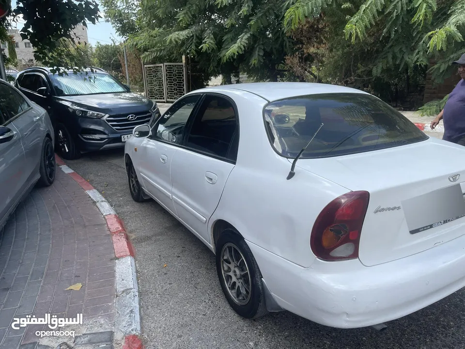 دايو لانوس 2002