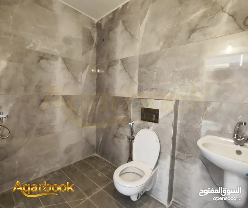 شقة غير مفروشةللايجار بمنطقة الريحان