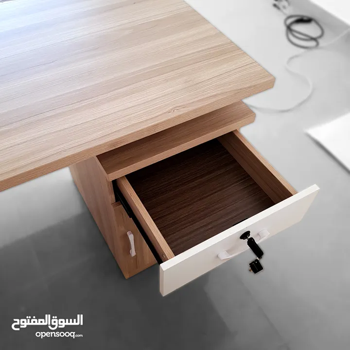 Office Desk .. مكتب إداري