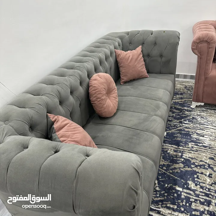 طقم كنب تفصيل ثقيل 8 مقاعد خشب سويد بحالة ممتازة