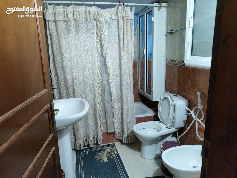 شقه مفروشه للايجار في بطن الهوى 2200 شيقل