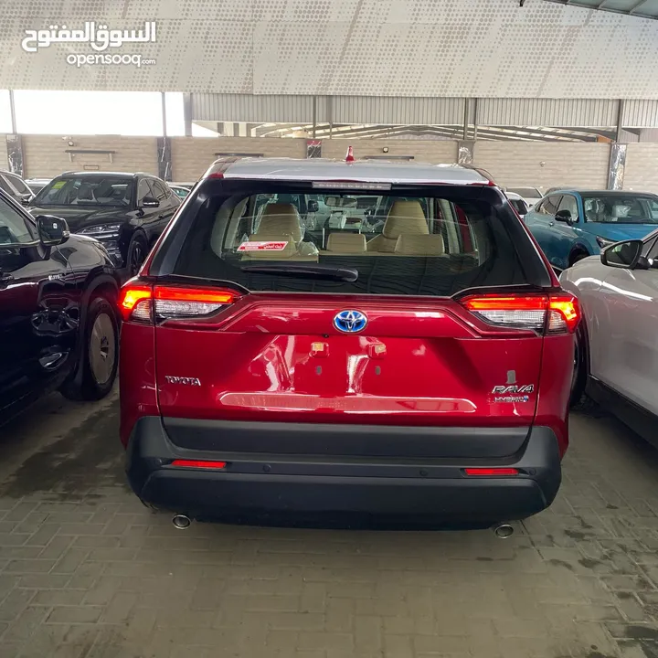 TOYOTA_RAV4_2023