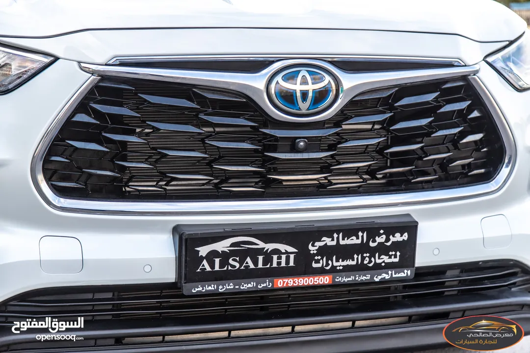 Toyota Highlander limited 2022  السيارة بحالة الوكالة و قطعت مسافة 17,000 كم فقط