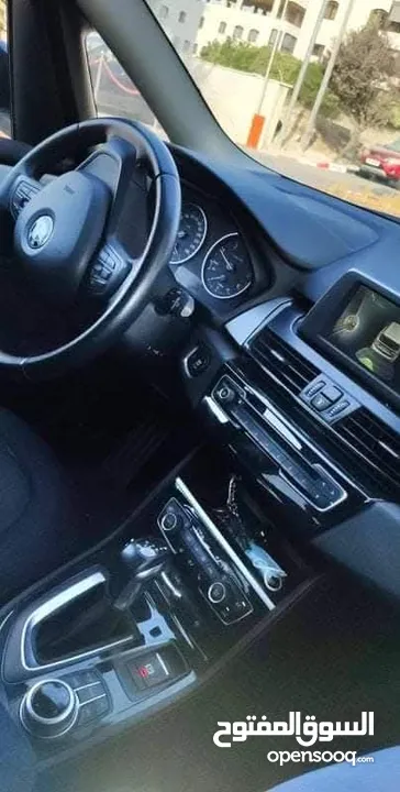 bmw 218d السيارة العائلية الاقتصادية