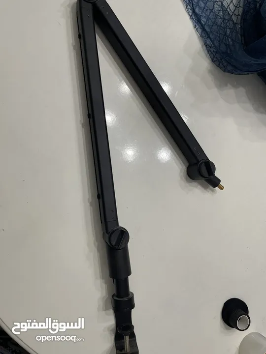 Microphone stand ذو جودة ممتازة