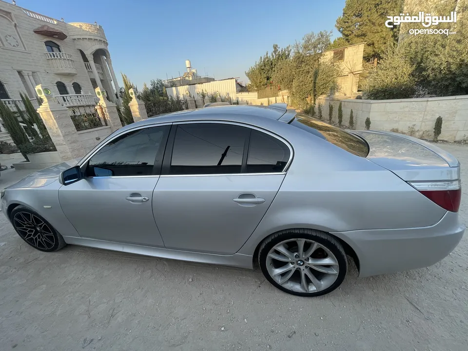 BMW  E60 525 2006