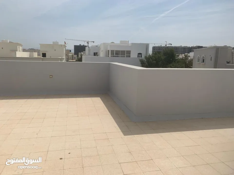 villa near to the waves for rent in mwalleh north