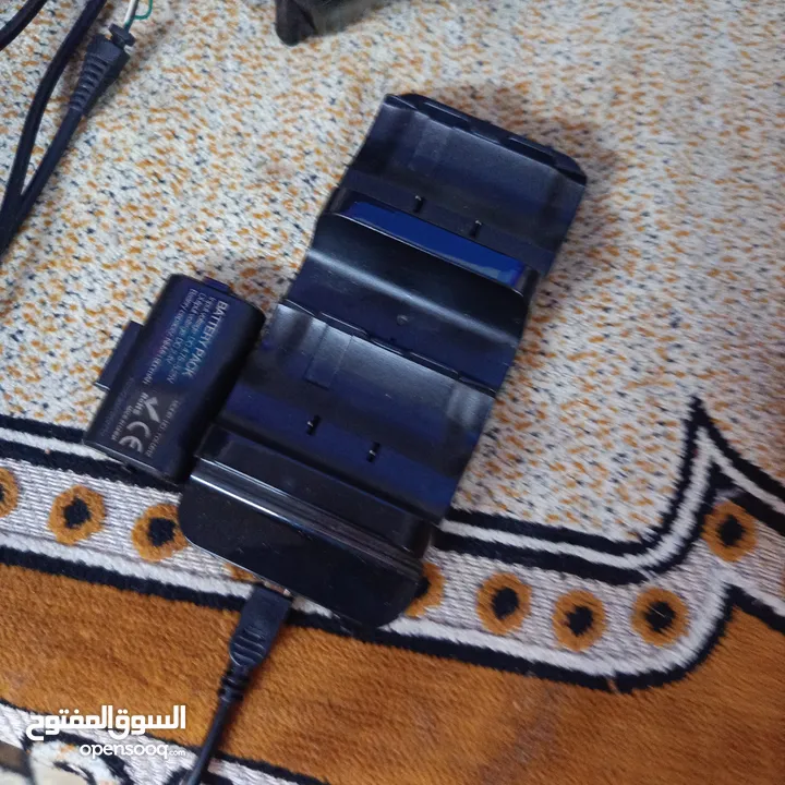 إكس بوكس سيريس اس الجهاز مستعمل شهرين فقط ومافيه إشي بس حاب أبدل على بلايستيشن 5 سليم