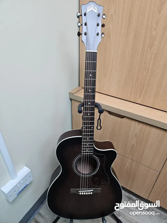 Guild OM-240CE acoustic electric guitar