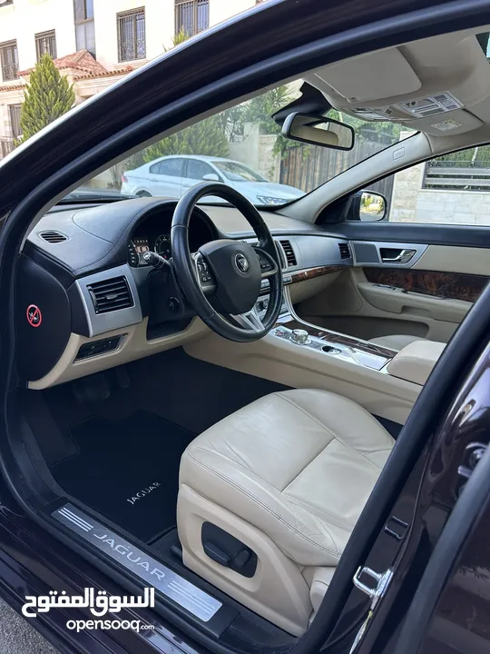 JAGUAR XF 2014 Full option وارد الوكالة / صيانة الوكالة قاطعة مسافة 100 الف كم