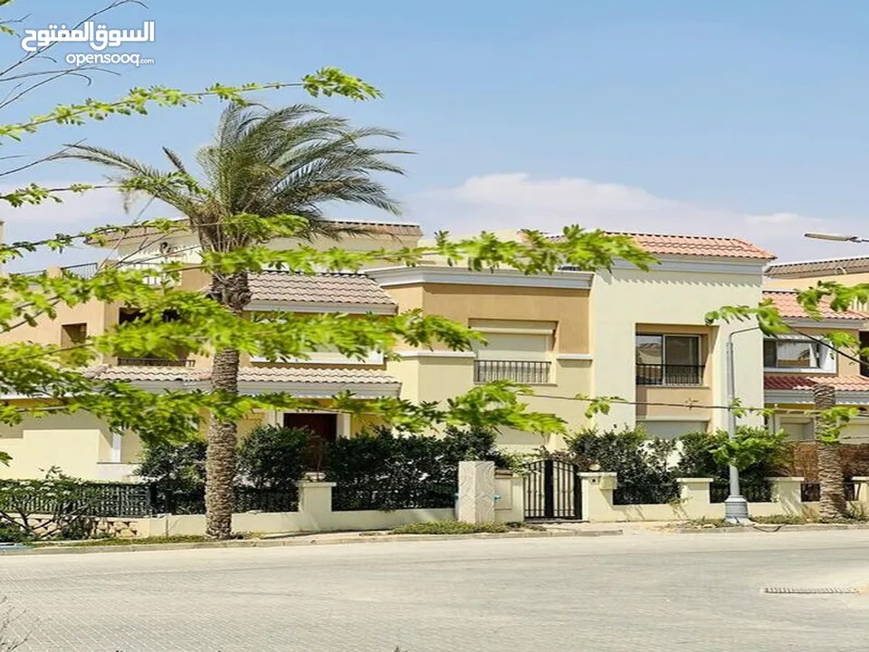 S villa بجاردن و رووف للبيع في كومباوند راقي جدا بفيو علي landscape و السعر خيالي