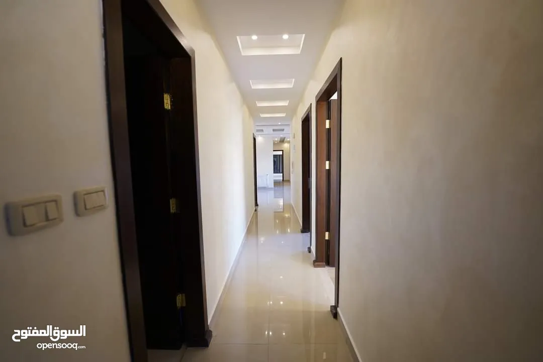 شقة جديدة للبيع ط اخير مع روف دوبلكس