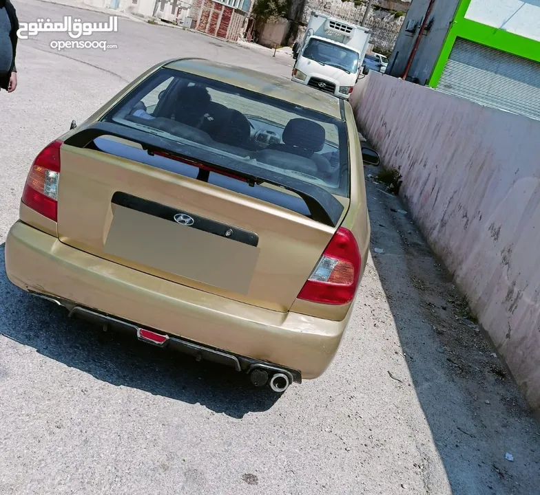هونداي فيرنا 2000