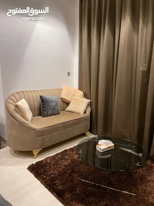 للايجار استيديو في السيف برج سيبرال اوركيد مكون من  غرفة نوم ،صوفه صغيره مطبخ مفتوح بلكونه