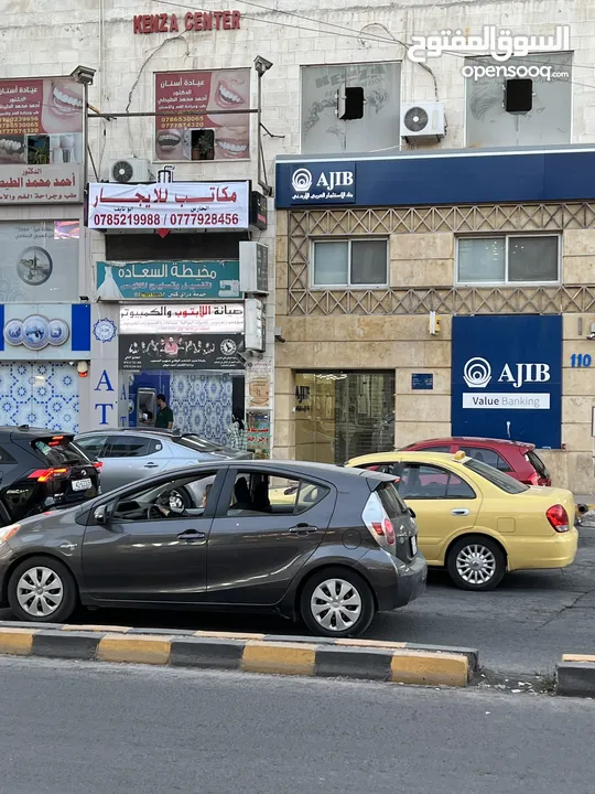 طبربور - مكتب يصلح عياده او مكتب تجاري في منطقه تجاريه و حيويه - الشارع الرئيسي
