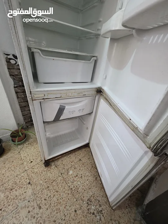 ثلاجة سامسونج  شغالة بسعر حرق