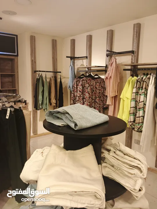اثاث ديكور محل ملابس استاندات تركي للبيع