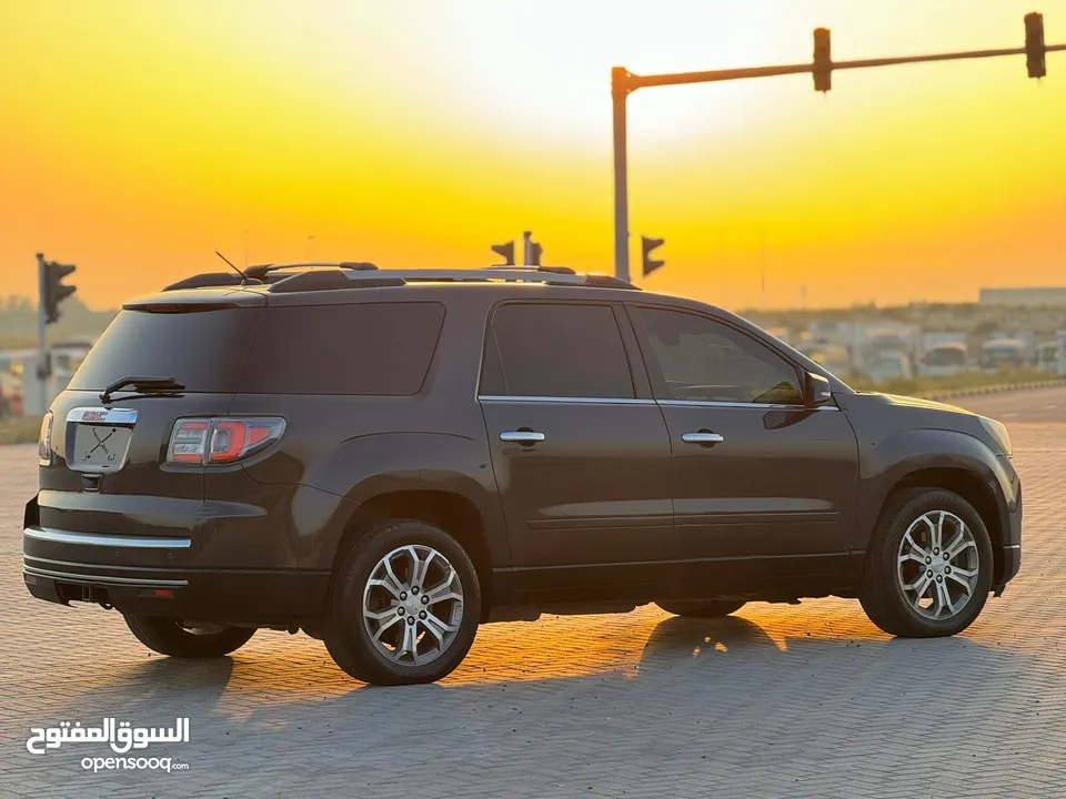 GMC ACADIA   2015   SLT   full option panoramic perfect condition