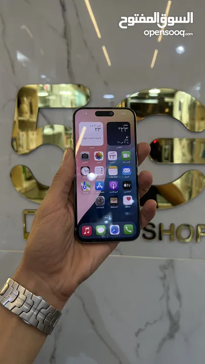 iPhone 15 Pro 256GB : battery : 87% وارد شرق اوسط في كسر صغير بالباك