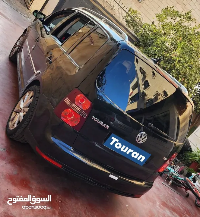 فولكسواجن توران 2008