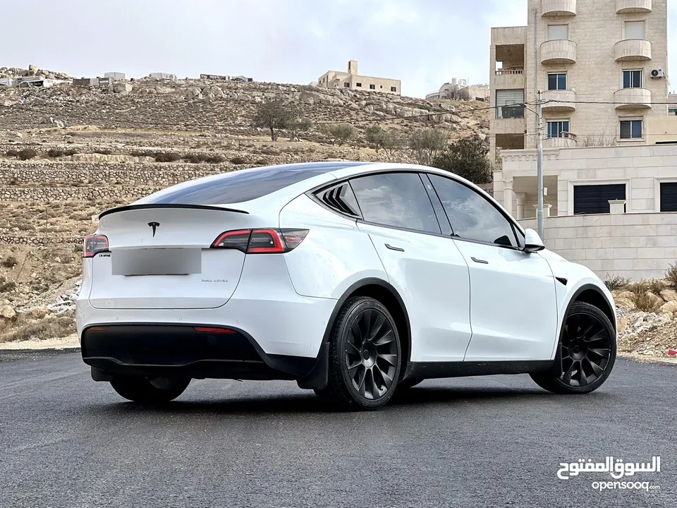 2021 TESLA MODEL Y LONG RANGE B+ Autoscore