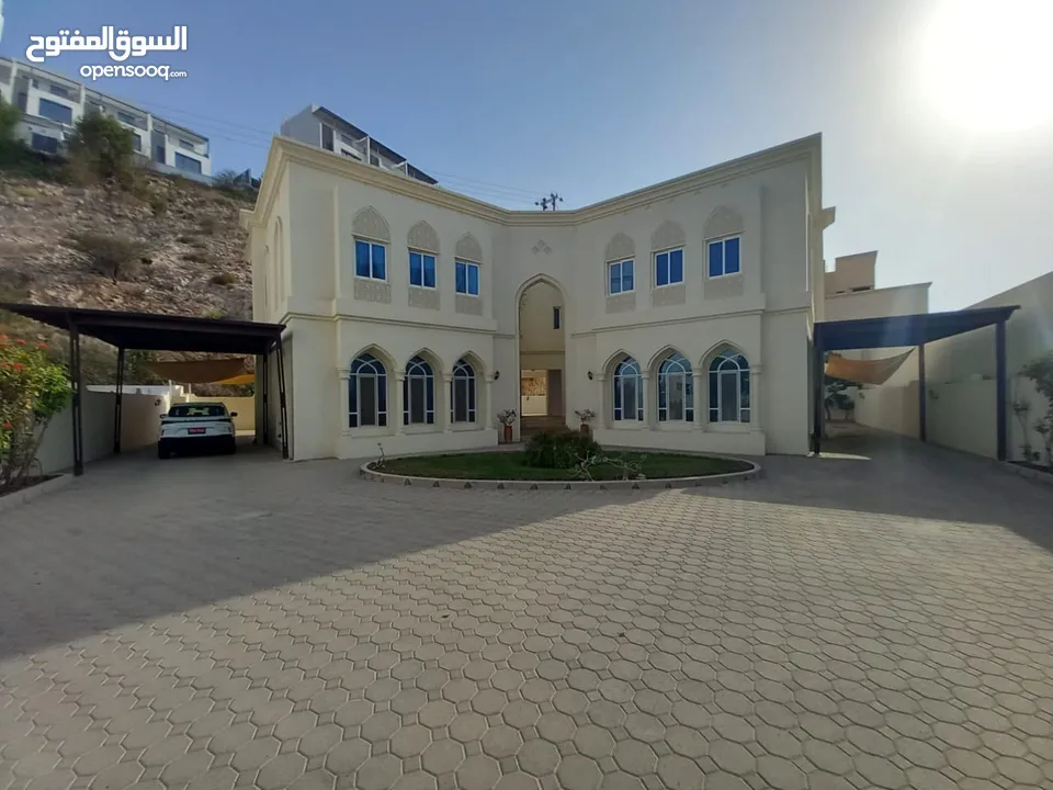 3 + 1 BR Twin Villa with a Large Front Yard in Qurum