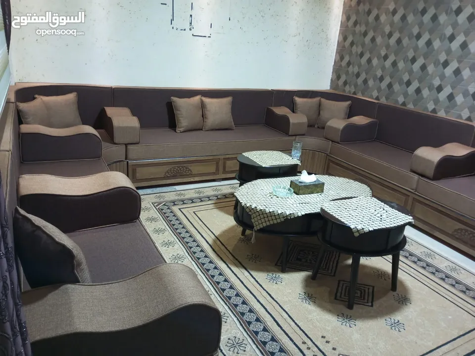 مفروشات البيت الصغير