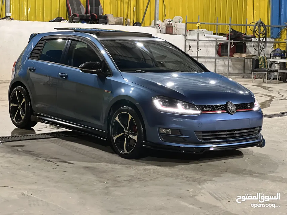 جولف MK7.5 2014 (مميزة وفل إضافات مع بانوراما وبسعر مميز كاش فقط)