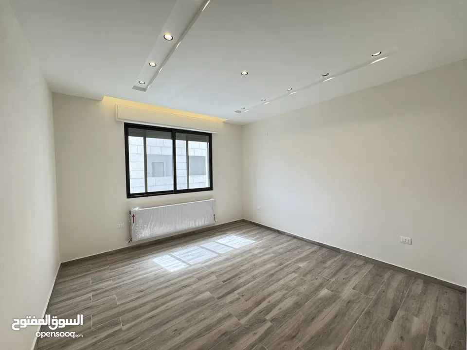 شقة طابق مكرر للبيع مساحة 239 بسعر مميز باجمل مناطق حي الصحابه