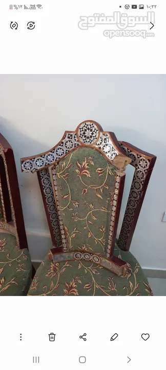 كراسي أنتيك صدف بحري والصدف مرصوص والزخرفة كاملة مو منثور وينعد بالعدد ويادوب ينشاف ويتسمى صدف