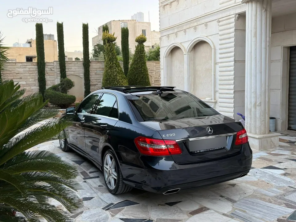 مرسيدس e200 2013 فل كامل بحالة الوكالة للبيع