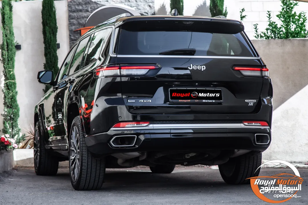 الان لدى رويال موتورز   Jeep Grand Cherokee L 2021 Summit