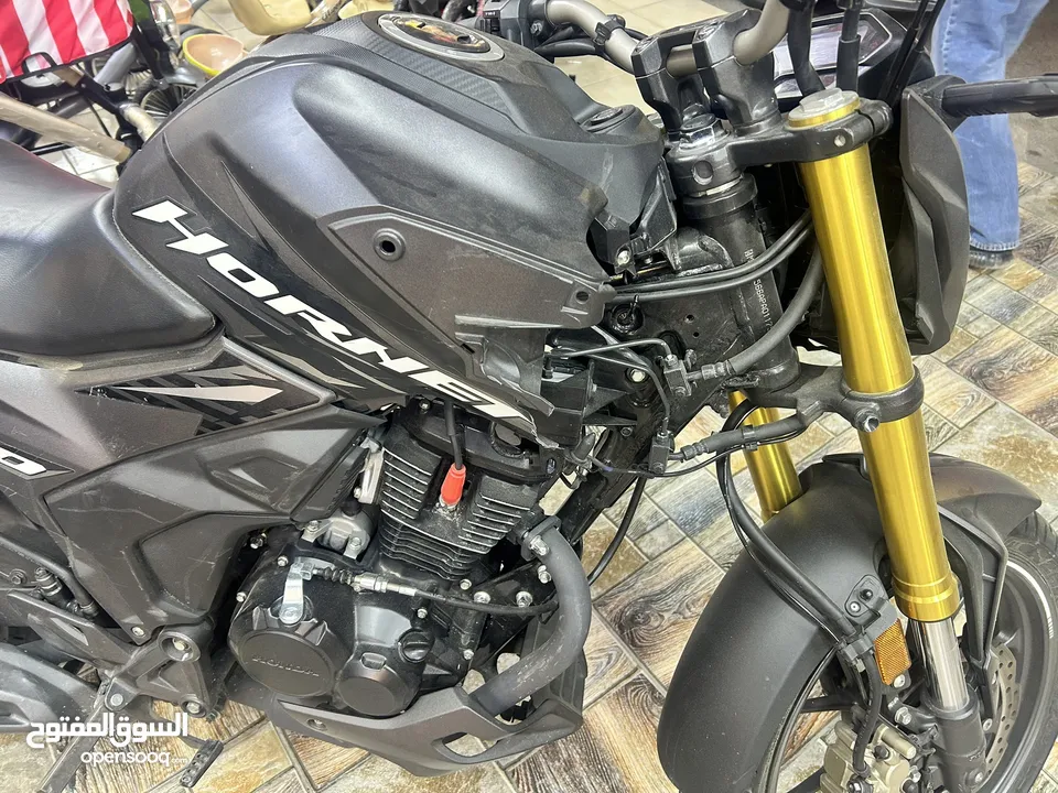 Honda Hornet 2.0 2023
