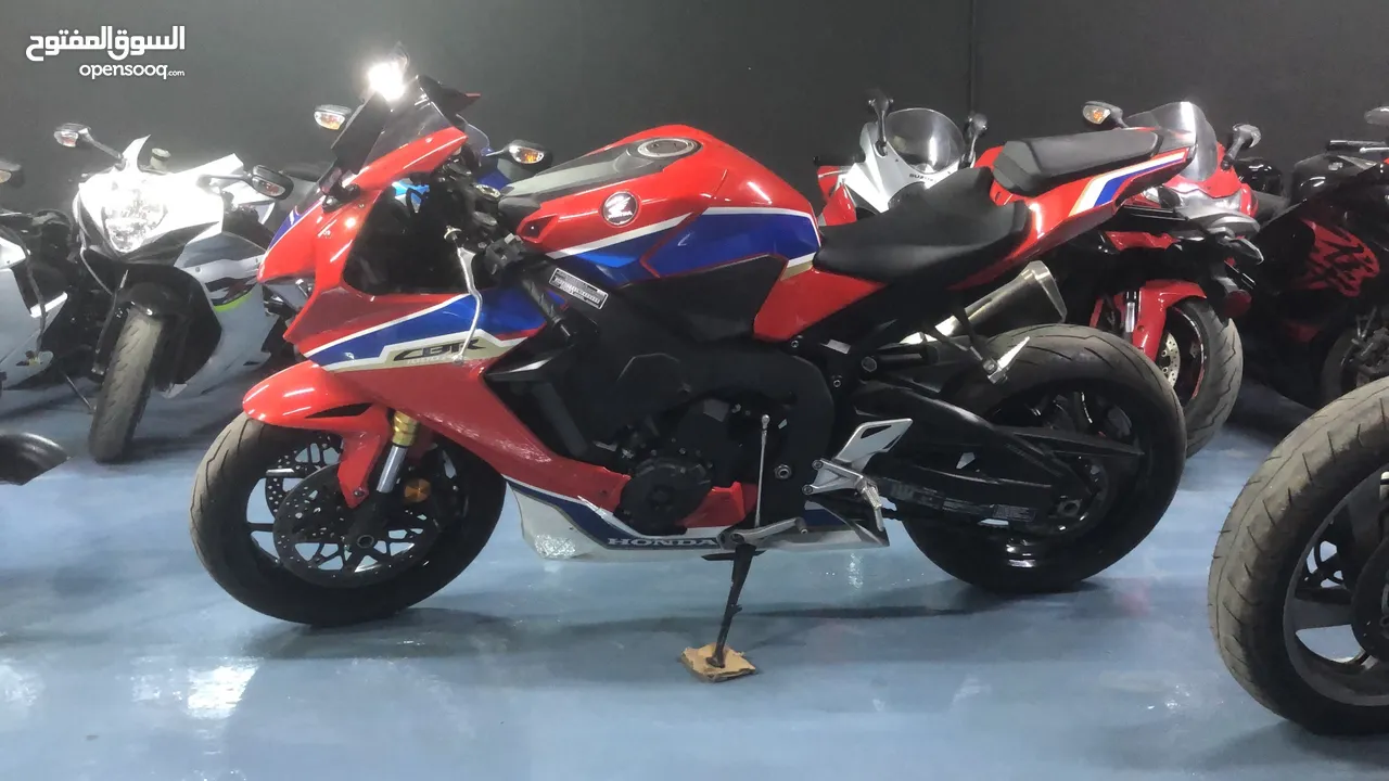 Honda 1000 CBR RR 2021