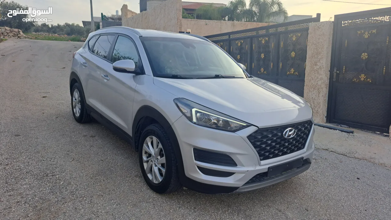 جيب هونداي توسان 2020 ديزل 4×4  يد اولا ولا غرام بويه 2000 تيربو بسعر لقطه الله يبارك