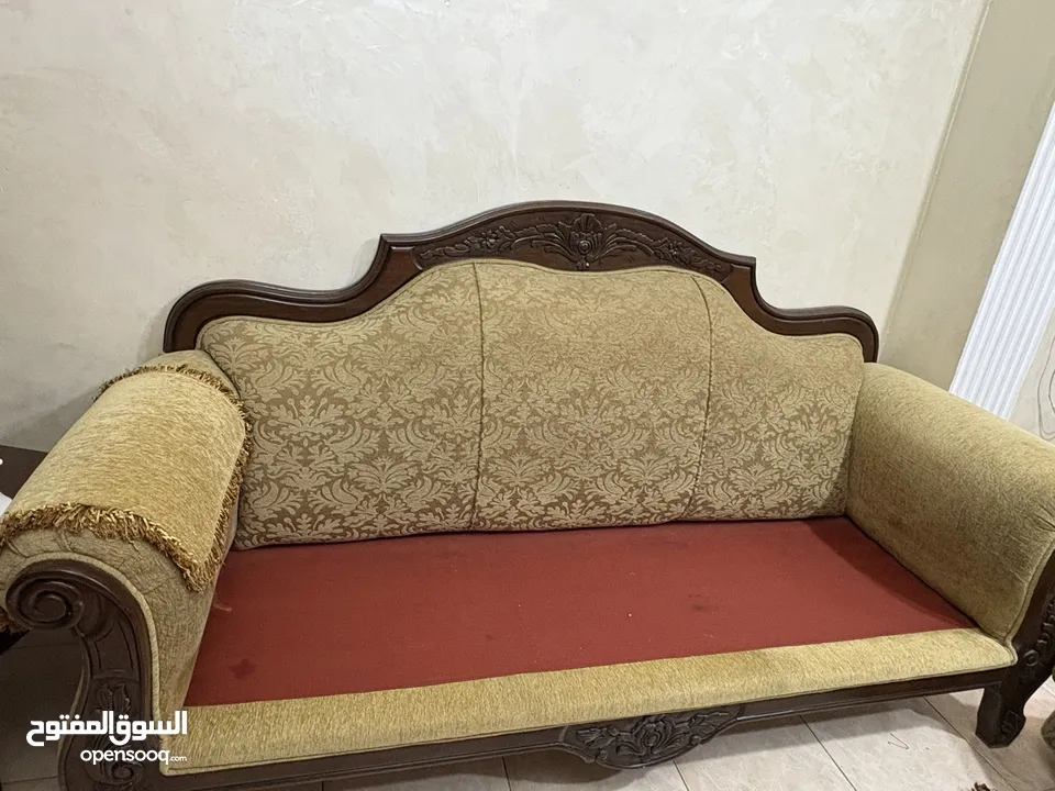 ‏طقم كنب خشب زان سبع مقاعد