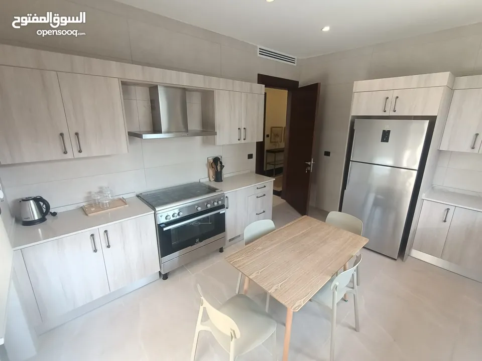 شقة غير مفروشة للايجار في الدوار الرابع ( Property 38212 )-174960153