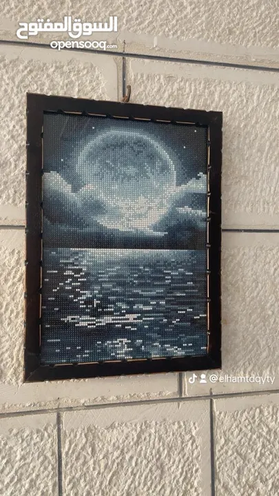 لوحات من خرز الكرستال