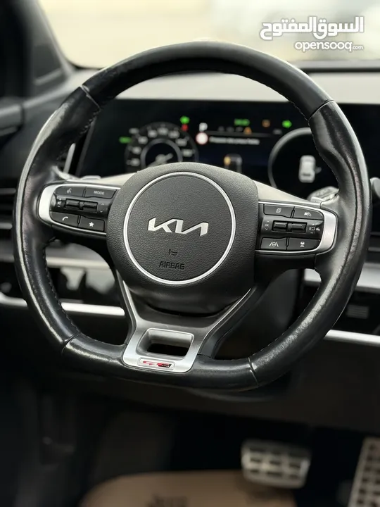كيا سبورتاج GT Line ترخيص 2022 محرك 1600 هايبرد plug in/يقطع على الشحنه 65 كيلو متر  271 حصان