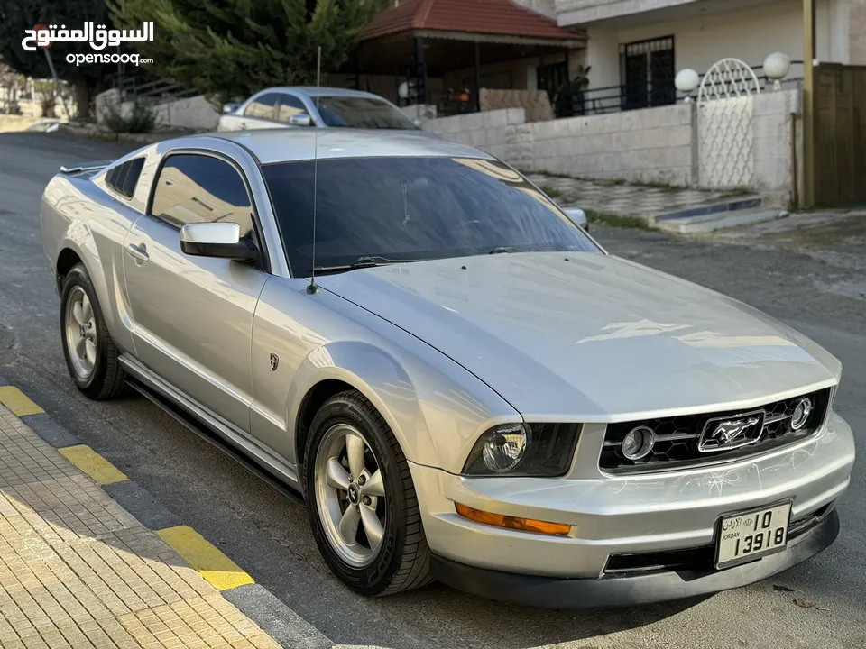 Ford mustang v6 2008